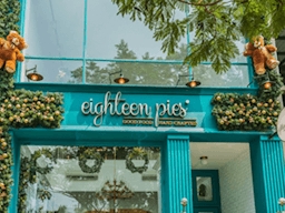 Cafe Eighteen Pies