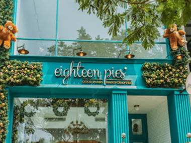 Cafe Eighteen Pies